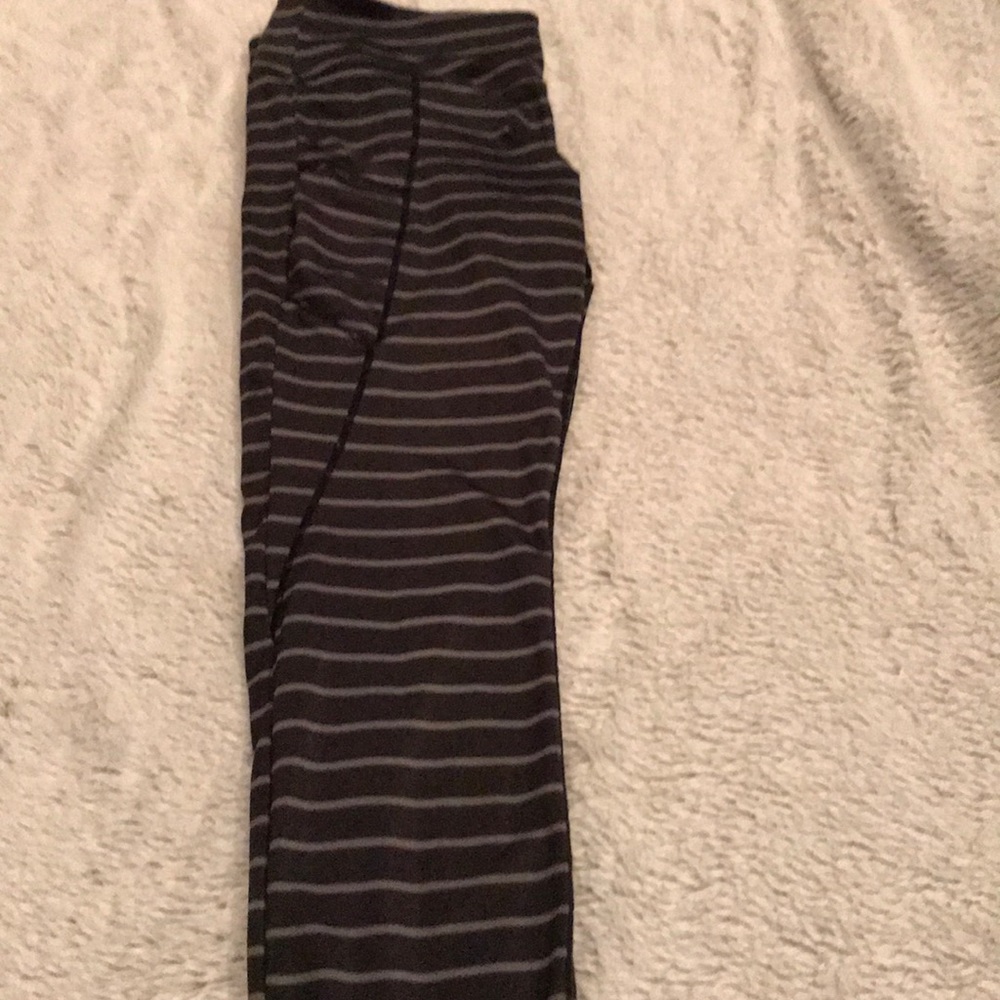 Striped leggings